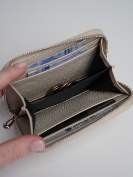 фото 447-94 9090 Кошелек женский DG молочный