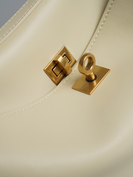 447-39 BL29см(золото) Сумка стракчэд женская натуральная кожа Ludor молочный