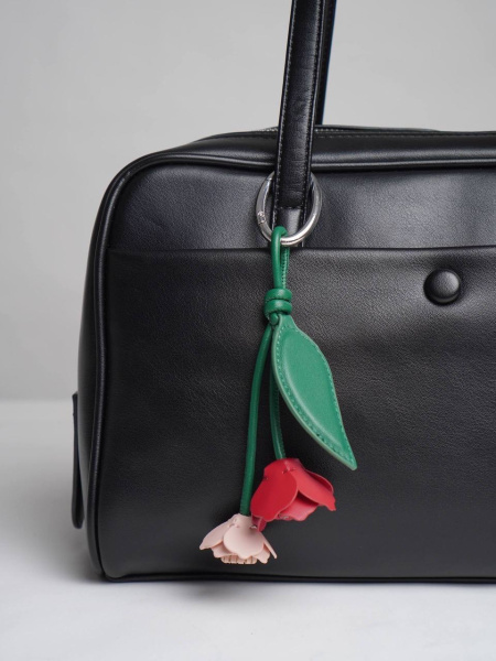 фото 452-73 Цветочек Обвесы на сумки Ludor